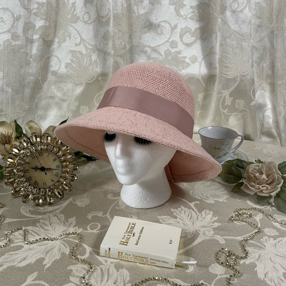 Ladies Women’s Girl’s Pink Knitted Cloche Hat Ribbon Bow|Four Buttons|Winter|O/S